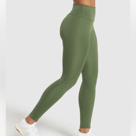 Gymshark TRAINING LEGGINGS Size Small Green NWT In Packaging - Picture 3 of 5